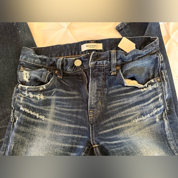 Moussy Vintage Jeans - Picture 7 of 7